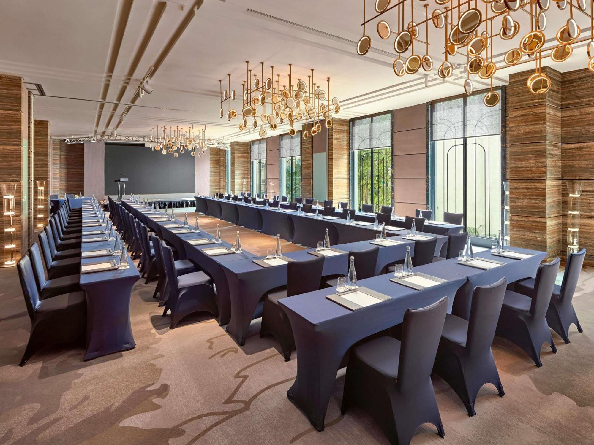 Moevenpick Hotel Hanoi Centre Exterior foto
